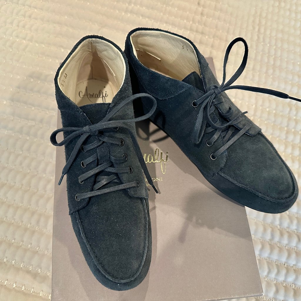 Booties, Navy Suede Amalfi, Size 5.5 Med
